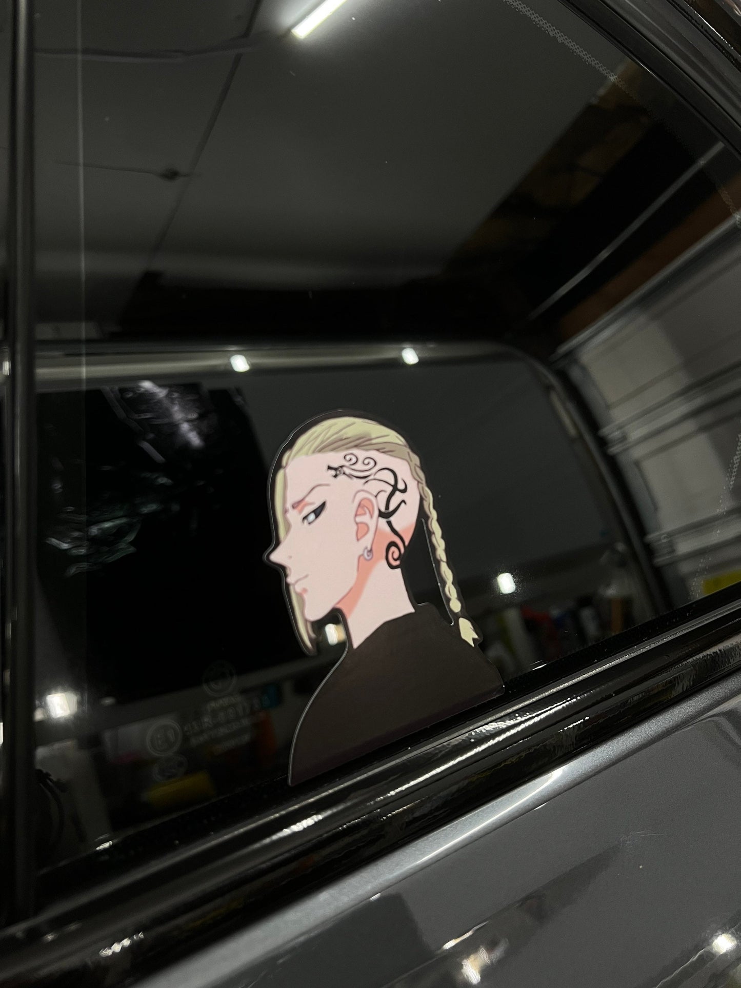 Drakun Sticker, Waterproof, anti-fading, Perfect for cars, laptops, windows and more! Toyko Revengers
