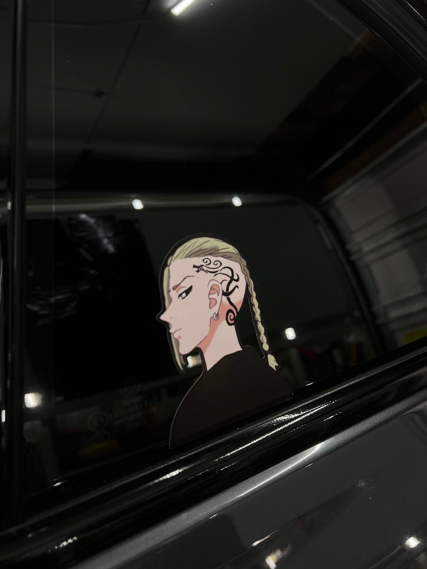 Drakun Sticker, Waterproof, anti-fading, Perfect for cars, laptops, windows and more! Toyko Revengers
